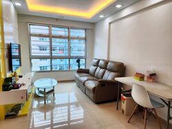 Blk 209C Punggol Crest (Punggol), HDB 2 Rooms #460239701